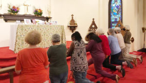 Grandparents gather for prayer